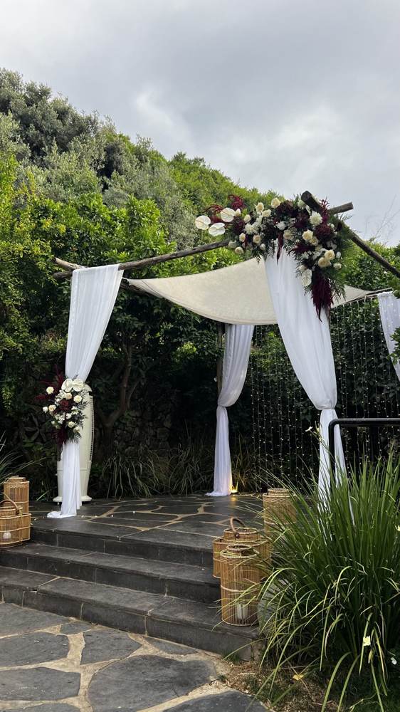Chuppah ceremony arch