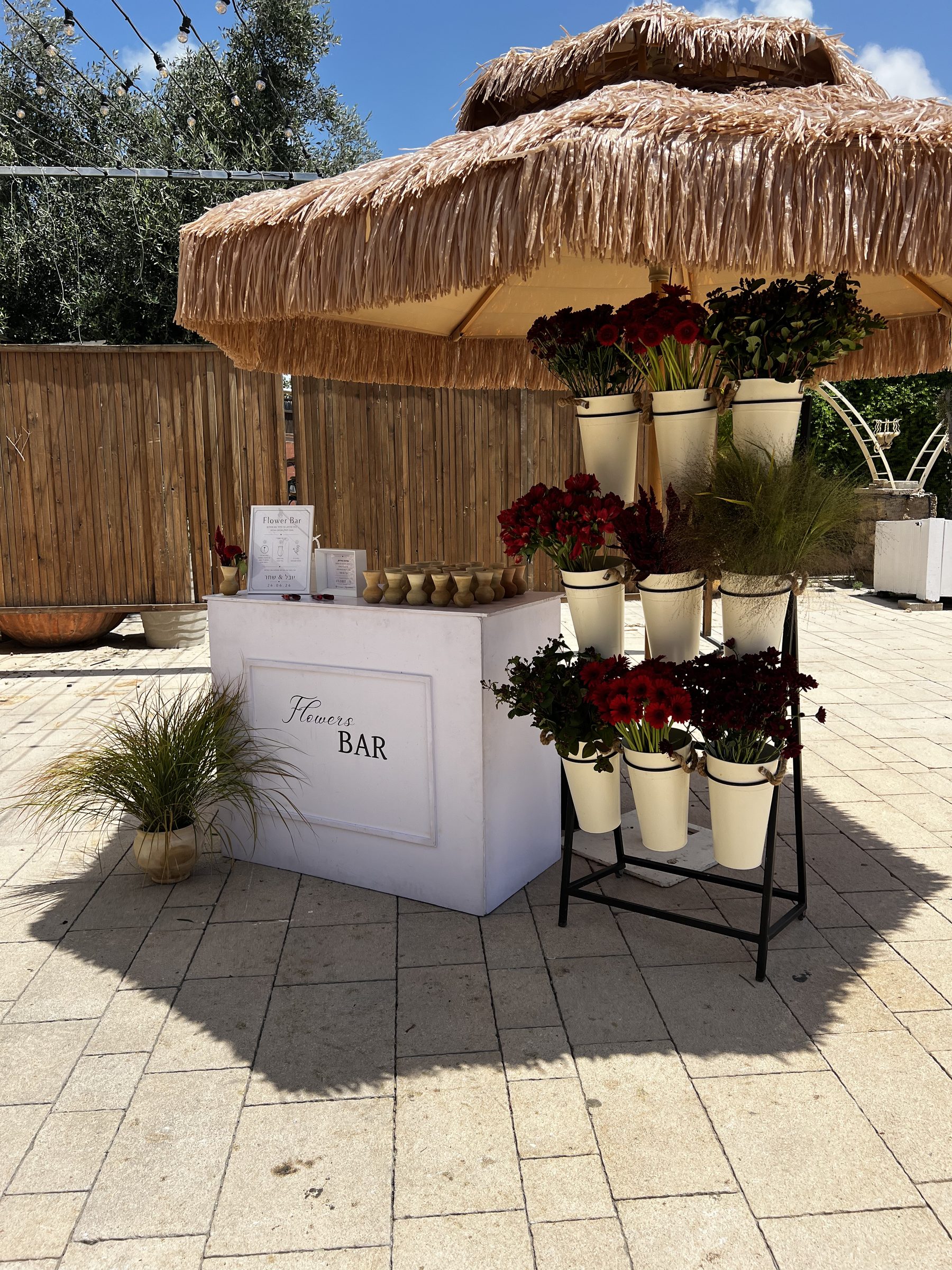 Flower bar arrangement